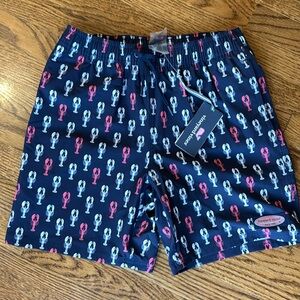 NWT 🦞vineyard vines 7” Chappy trunks swim lobster XS